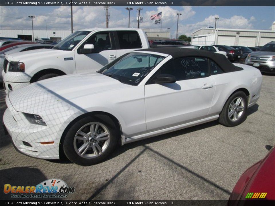 2014 Ford Mustang V6 Convertible Oxford White / Charcoal Black Photo #14