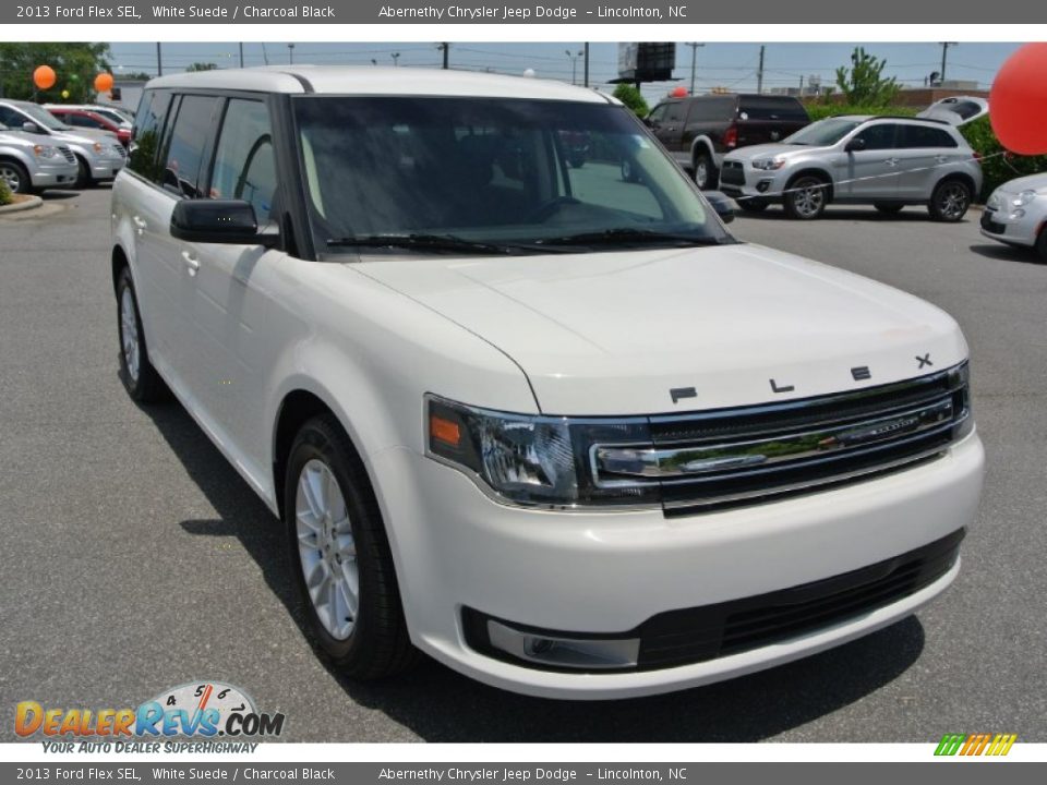 Front 3/4 View of 2013 Ford Flex SEL Photo #2