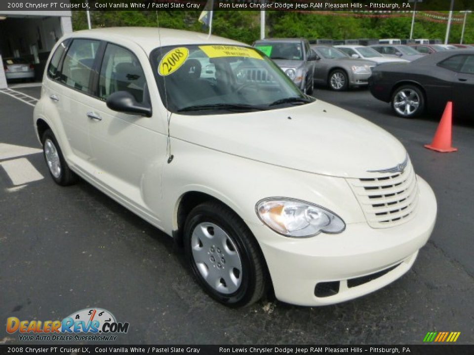 Front 3/4 View of 2008 Chrysler PT Cruiser LX Photo #7
