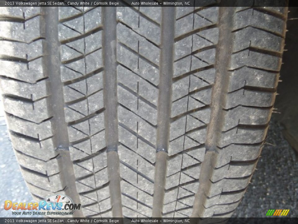 2013 Volkswagen Jetta SE Sedan Candy White / Cornsilk Beige Photo #10