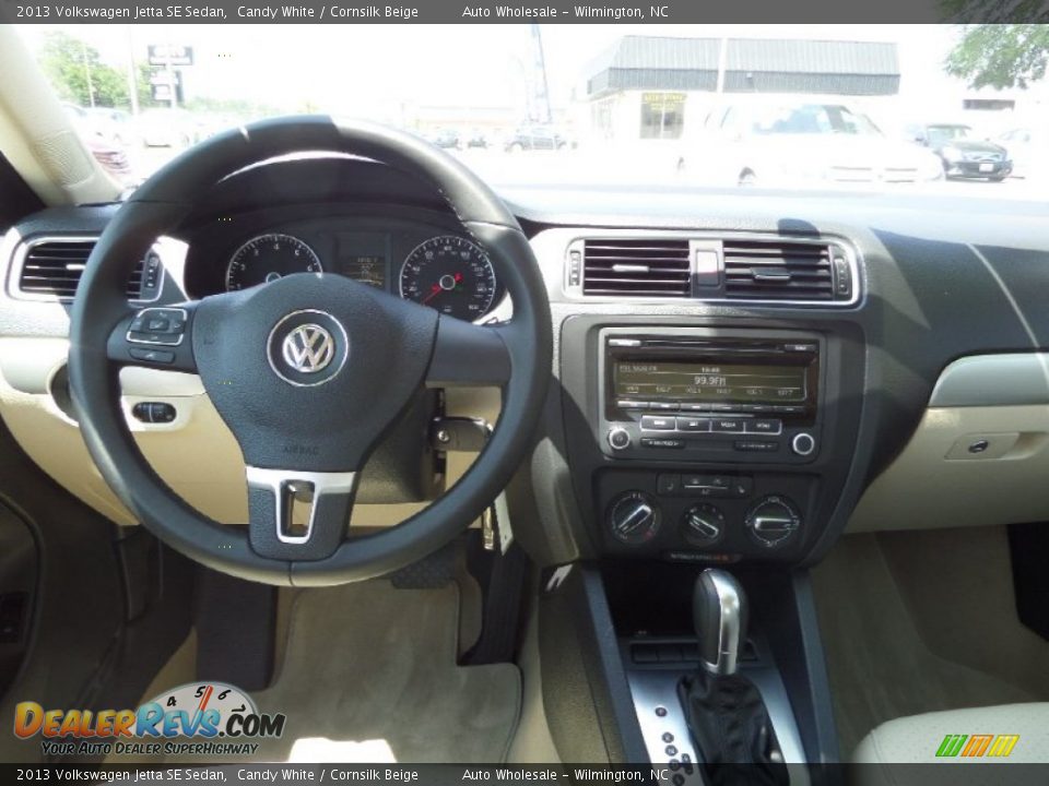 2013 Volkswagen Jetta SE Sedan Candy White / Cornsilk Beige Photo #15