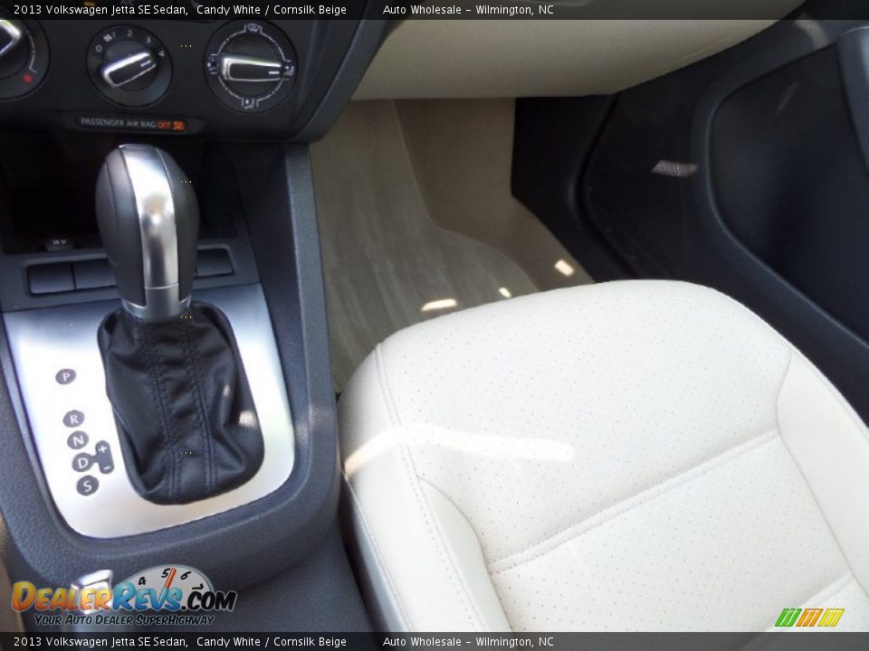 2013 Volkswagen Jetta SE Sedan Candy White / Cornsilk Beige Photo #19