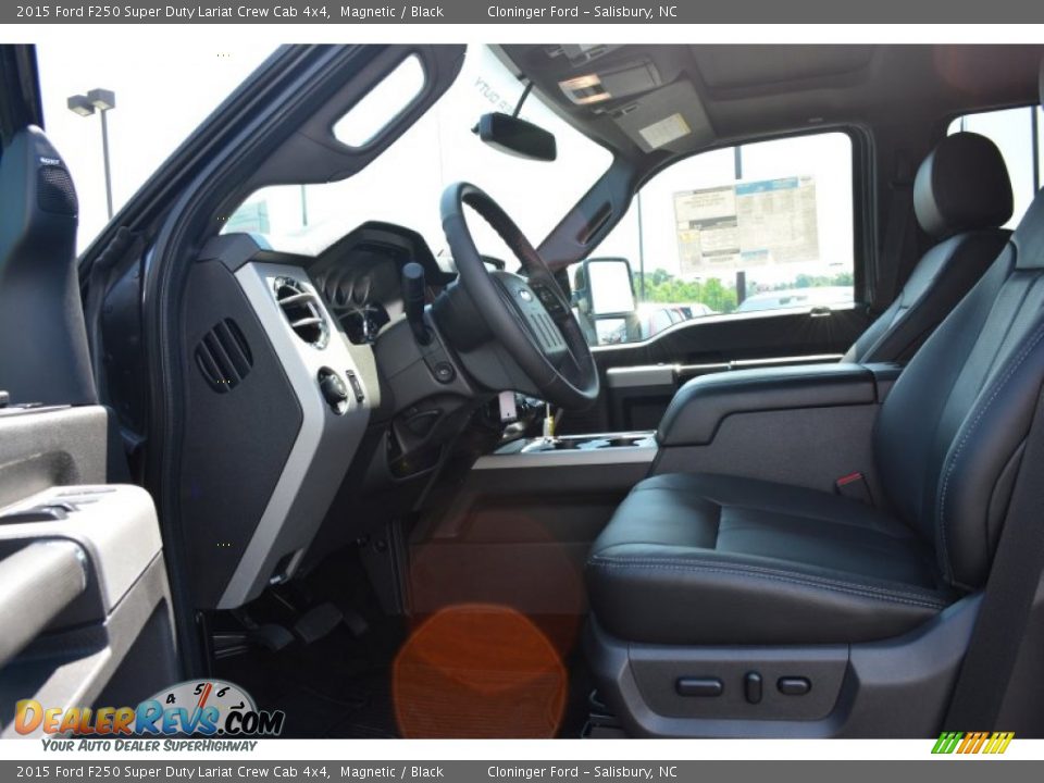 2015 Ford F250 Super Duty Lariat Crew Cab 4x4 Magnetic / Black Photo #6