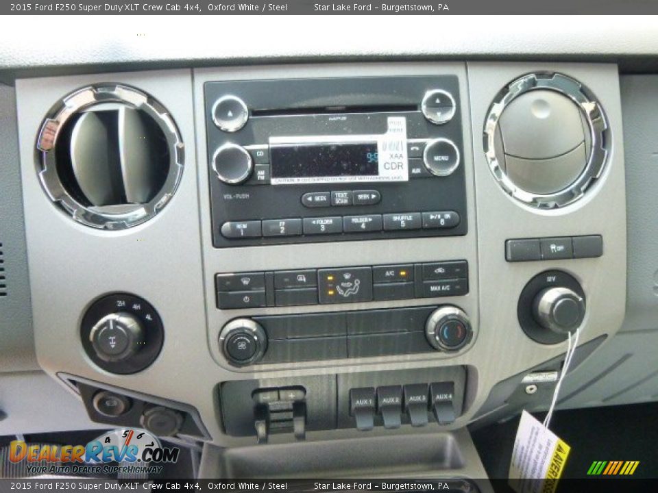 2015 Ford F250 Super Duty XLT Crew Cab 4x4 Oxford White / Steel Photo #14