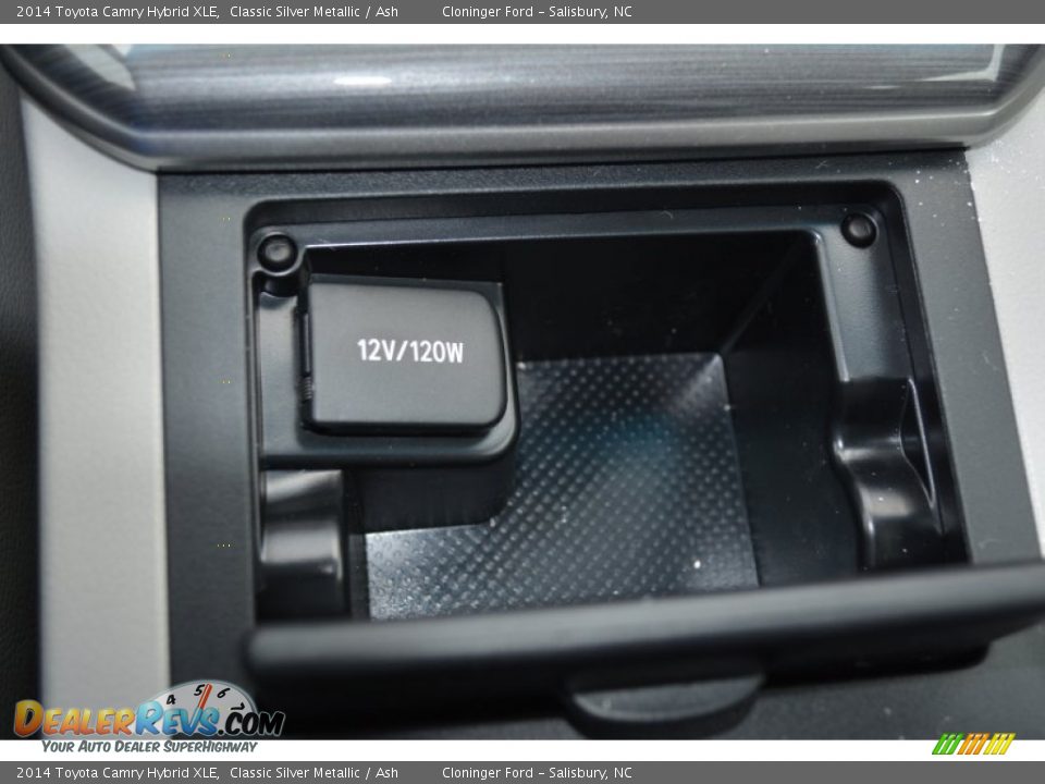 2014 Toyota Camry Hybrid XLE Classic Silver Metallic / Ash Photo #18