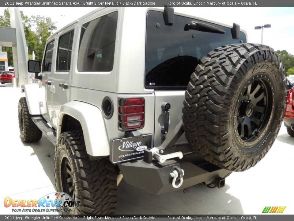 2011 Jeep Wrangler Unlimited Sahara 4x4 Bright Silver Metallic / Black/Dark Saddle Photo #2