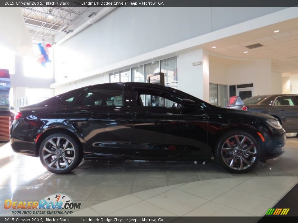 2015 Chrysler 200 S Black / Black Photo #4