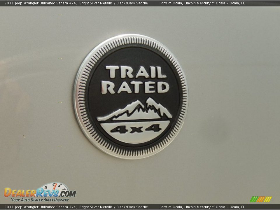 2011 Jeep Wrangler Unlimited Sahara 4x4 Bright Silver Metallic / Black/Dark Saddle Photo #9