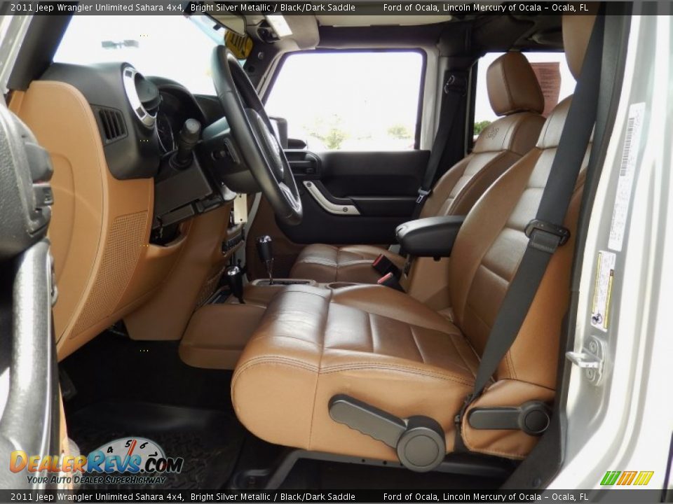 2011 Jeep Wrangler Unlimited Sahara 4x4 Bright Silver Metallic / Black/Dark Saddle Photo #16