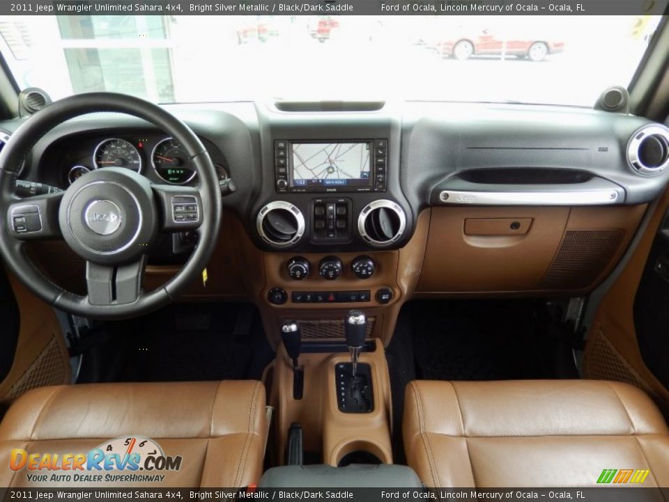 2011 Jeep Wrangler Unlimited Sahara 4x4 Bright Silver Metallic / Black/Dark Saddle Photo #27