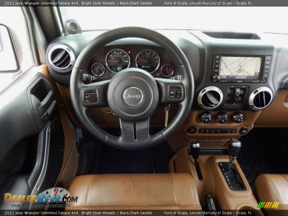 2011 Jeep Wrangler Unlimited Sahara 4x4 Bright Silver Metallic / Black/Dark Saddle Photo #28