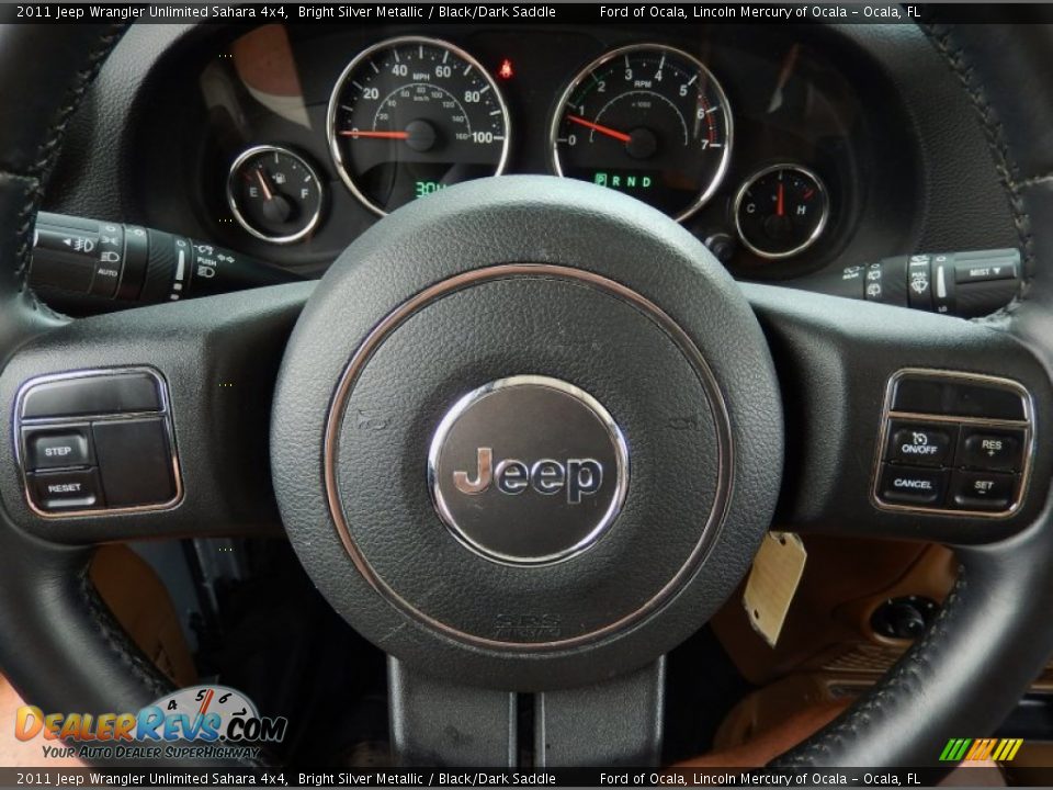 2011 Jeep Wrangler Unlimited Sahara 4x4 Bright Silver Metallic / Black/Dark Saddle Photo #32
