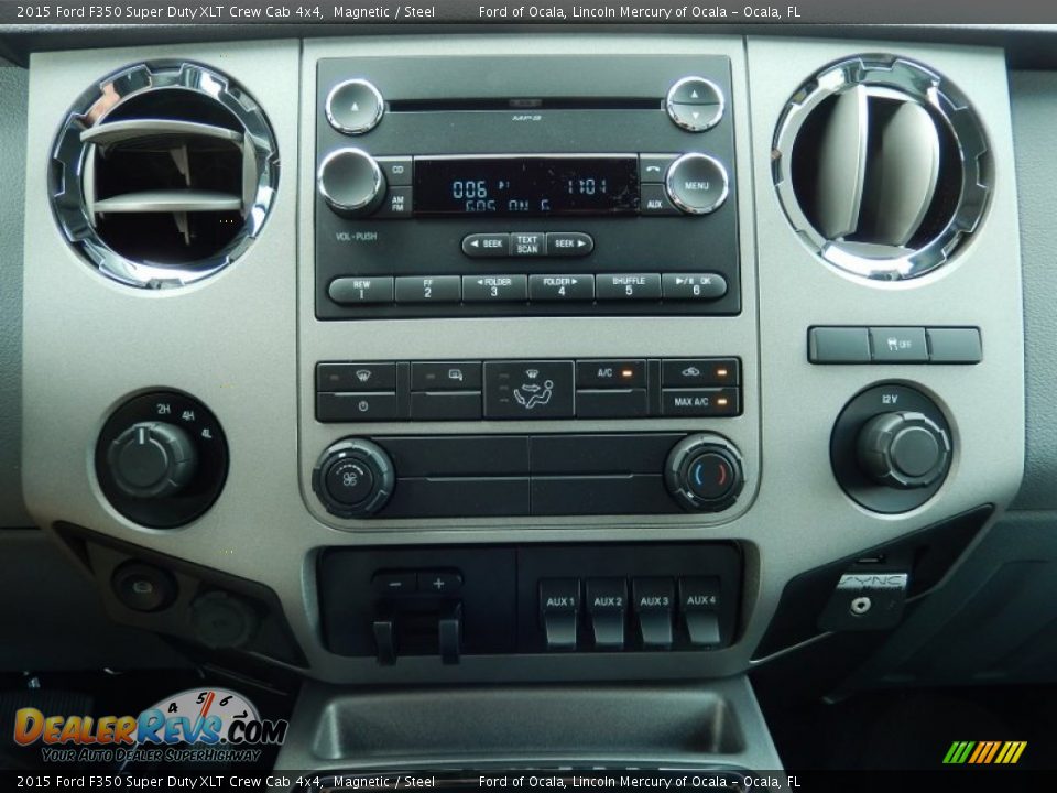 Controls of 2015 Ford F350 Super Duty XLT Crew Cab 4x4 Photo #10