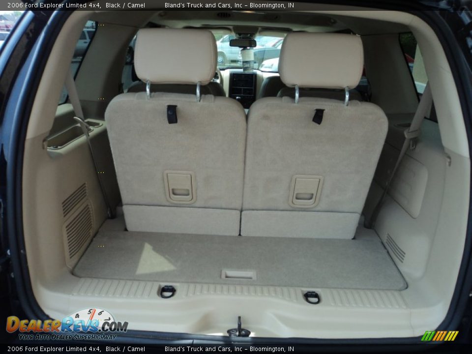 2006 Ford Explorer Limited 4x4 Black / Camel Photo #22