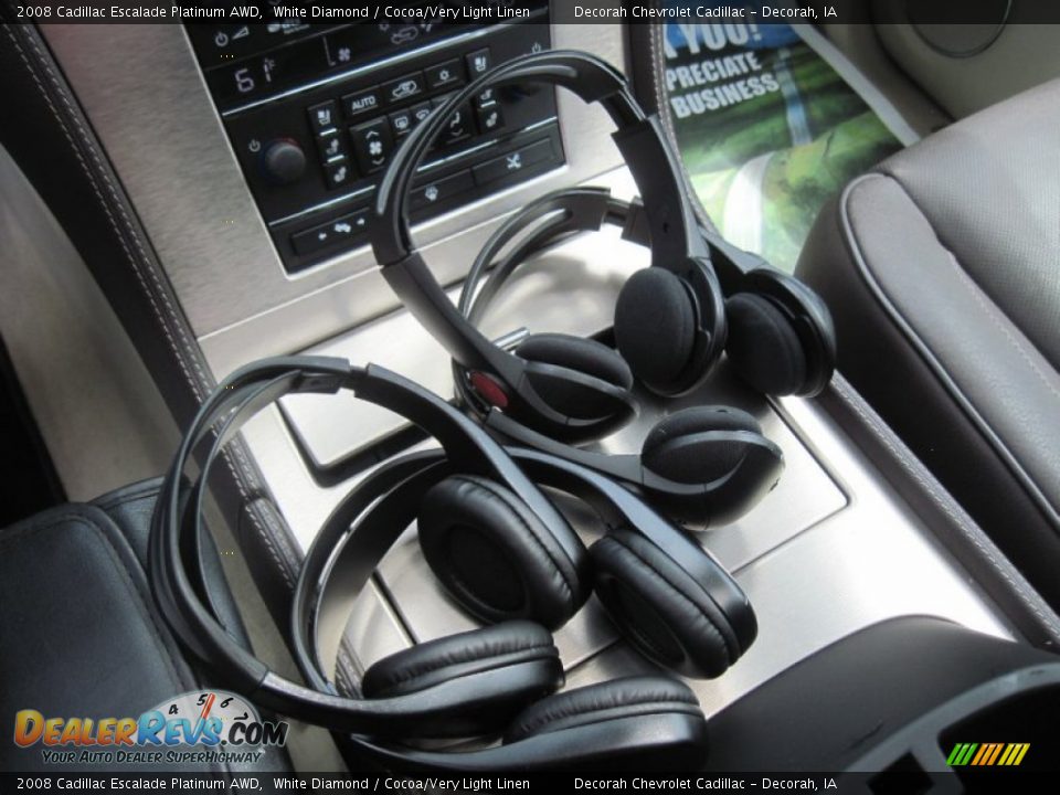 2008 Cadillac Escalade Platinum AWD White Diamond / Cocoa/Very Light Linen Photo #25