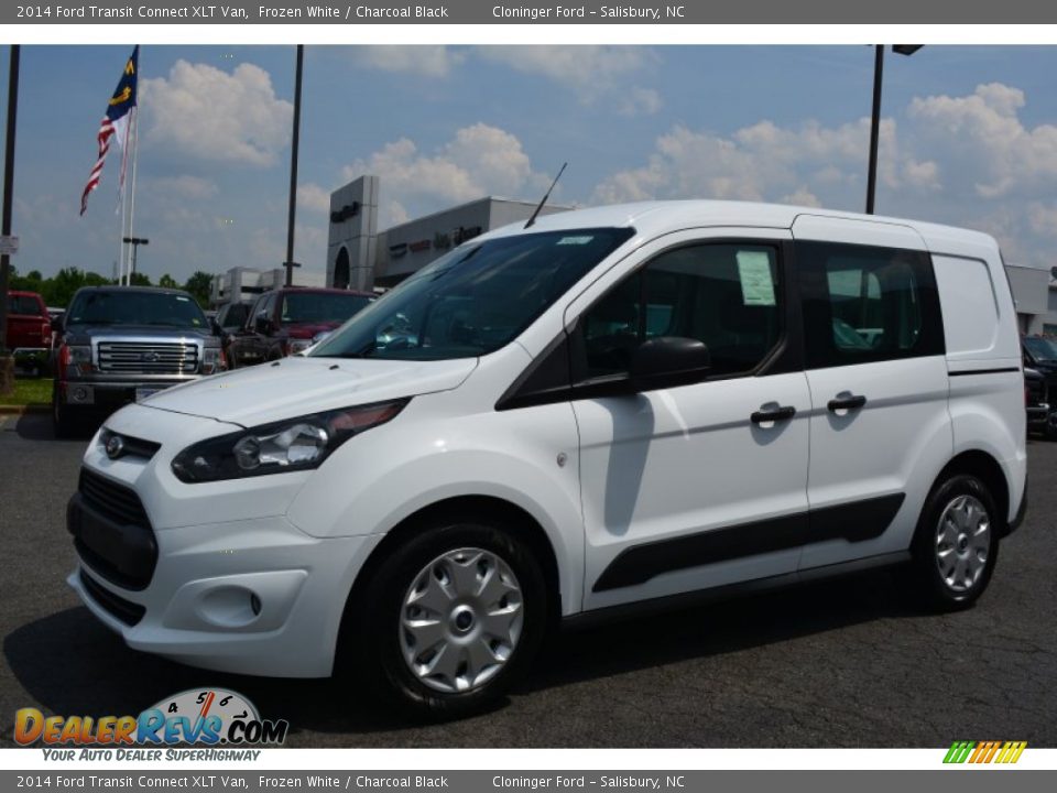 Front 3/4 View of 2014 Ford Transit Connect XLT Van Photo #3