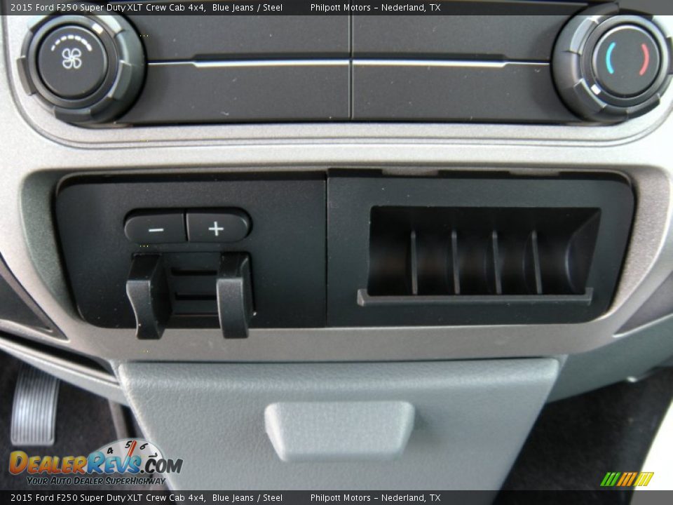 2015 Ford F250 Super Duty XLT Crew Cab 4x4 Blue Jeans / Steel Photo #32