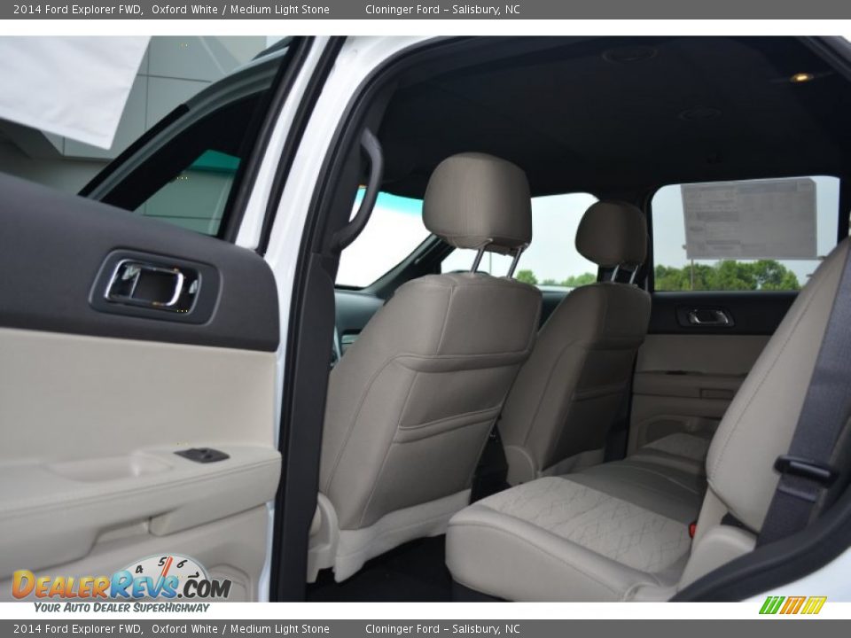 2014 Ford Explorer FWD Oxford White / Medium Light Stone Photo #8