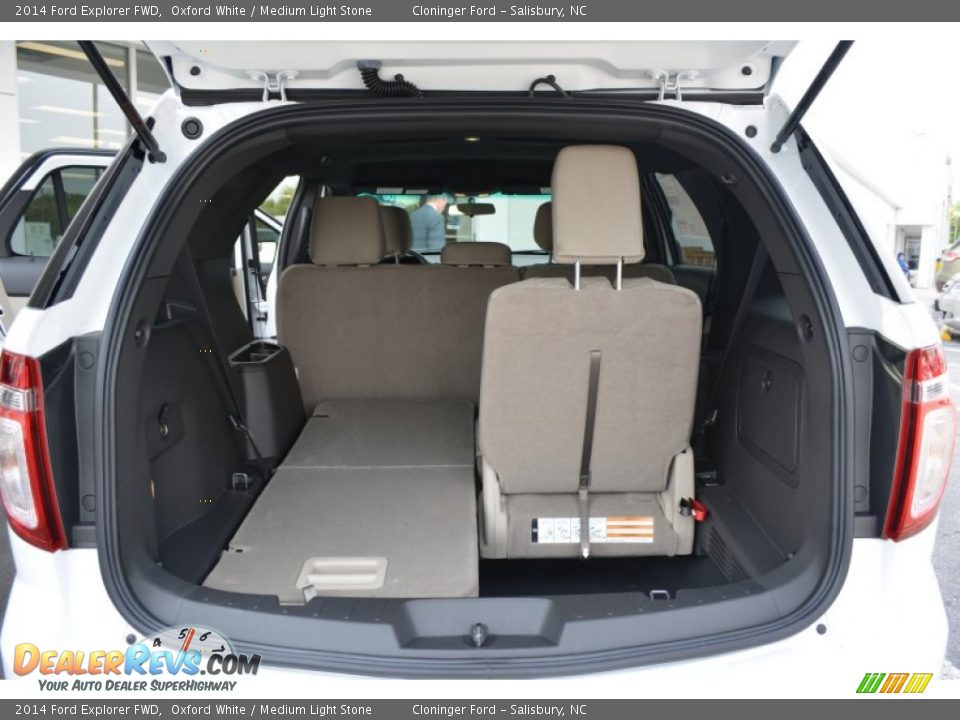2014 Ford Explorer FWD Oxford White / Medium Light Stone Photo #9