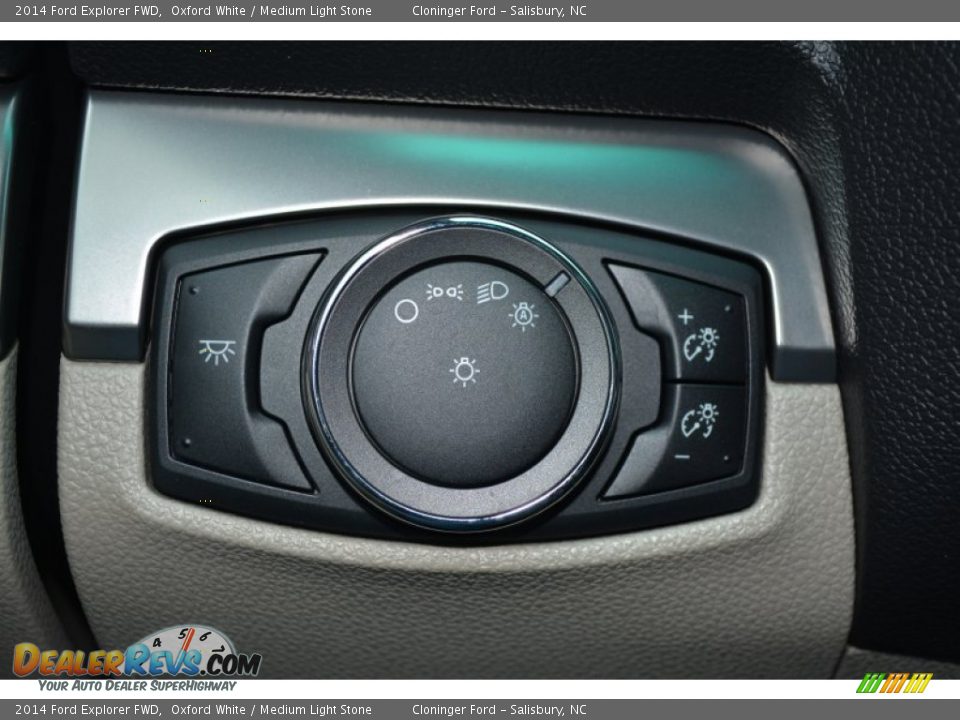 2014 Ford Explorer FWD Oxford White / Medium Light Stone Photo #23