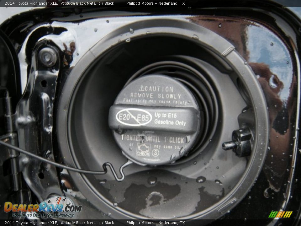 2014 Toyota Highlander XLE Attitude Black Metallic / Black Photo #14