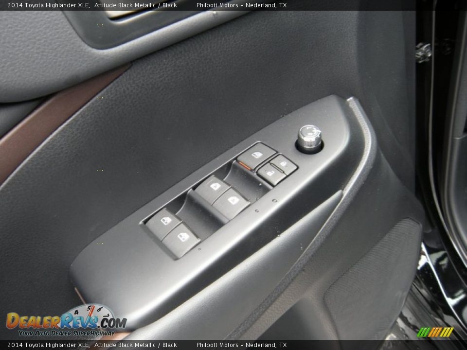2014 Toyota Highlander XLE Attitude Black Metallic / Black Photo #25