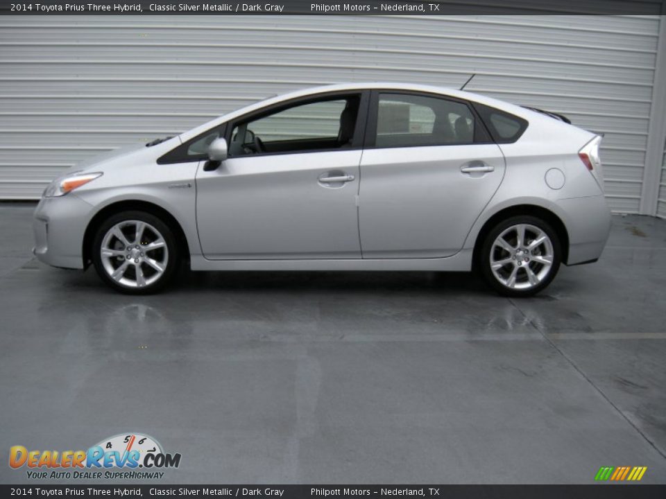 2014 Toyota Prius Three Hybrid Classic Silver Metallic / Dark Gray Photo #6