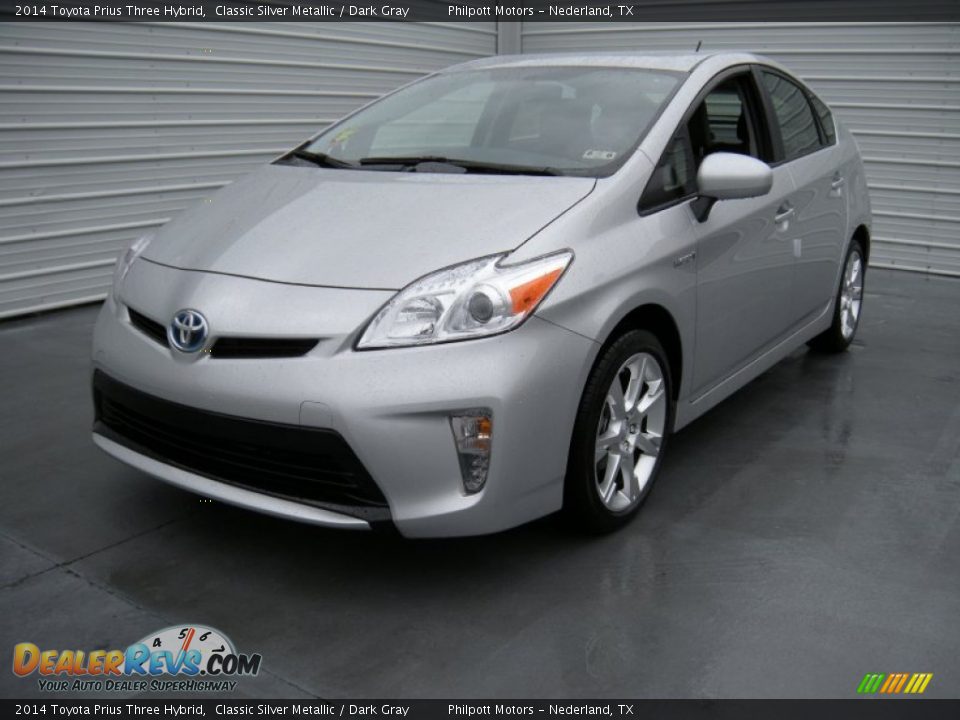2014 Toyota Prius Three Hybrid Classic Silver Metallic / Dark Gray Photo #7