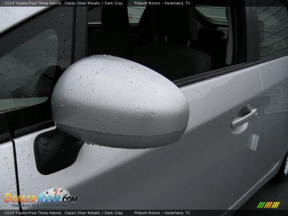 2014 Toyota Prius Three Hybrid Classic Silver Metallic / Dark Gray Photo #13