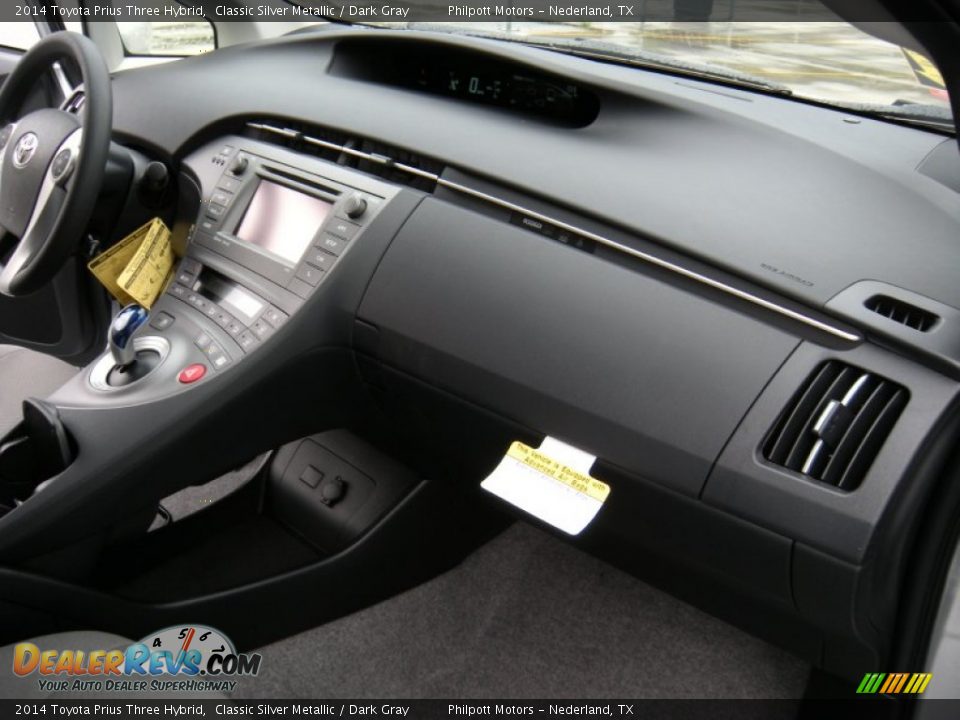 2014 Toyota Prius Three Hybrid Classic Silver Metallic / Dark Gray Photo #18