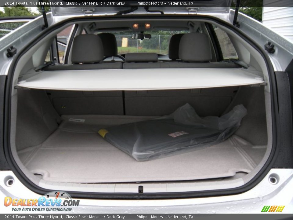 2014 Toyota Prius Three Hybrid Classic Silver Metallic / Dark Gray Photo #19