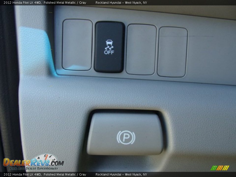 2012 Honda Pilot LX 4WD Polished Metal Metallic / Gray Photo #12