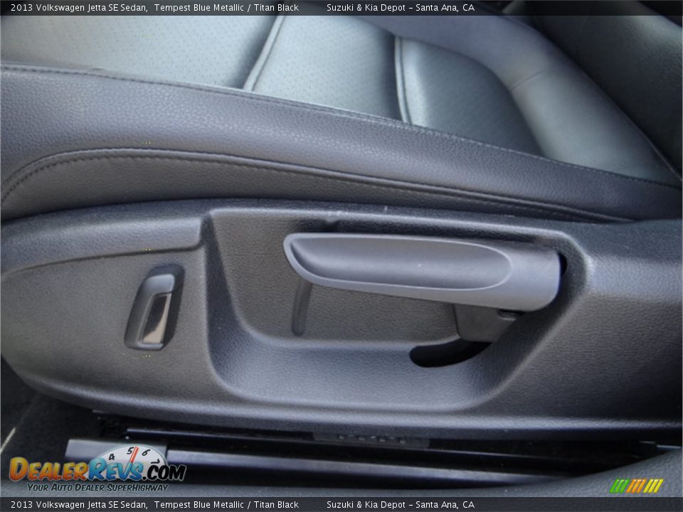 2013 Volkswagen Jetta SE Sedan Tempest Blue Metallic / Titan Black Photo #17
