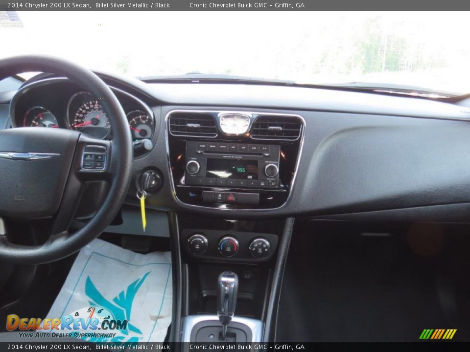 2014 Chrysler 200 LX Sedan Billet Silver Metallic / Black Photo #17