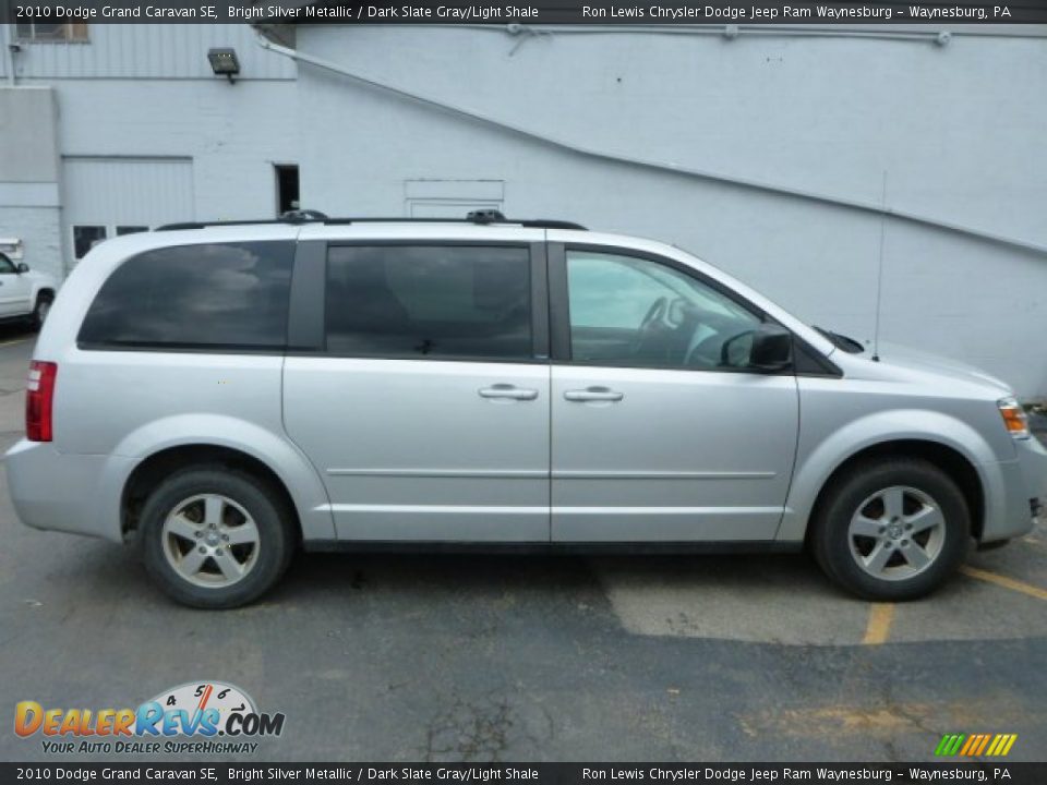 2010 Dodge Grand Caravan SE Bright Silver Metallic / Dark Slate Gray/Light Shale Photo #5