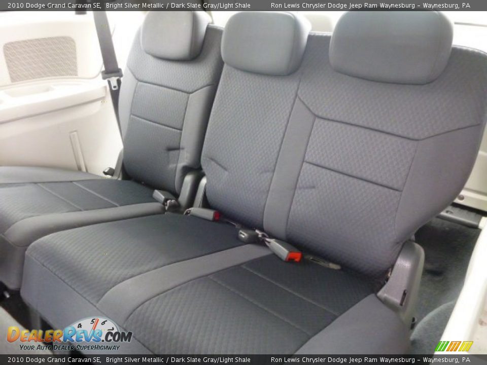 2010 Dodge Grand Caravan SE Bright Silver Metallic / Dark Slate Gray/Light Shale Photo #12