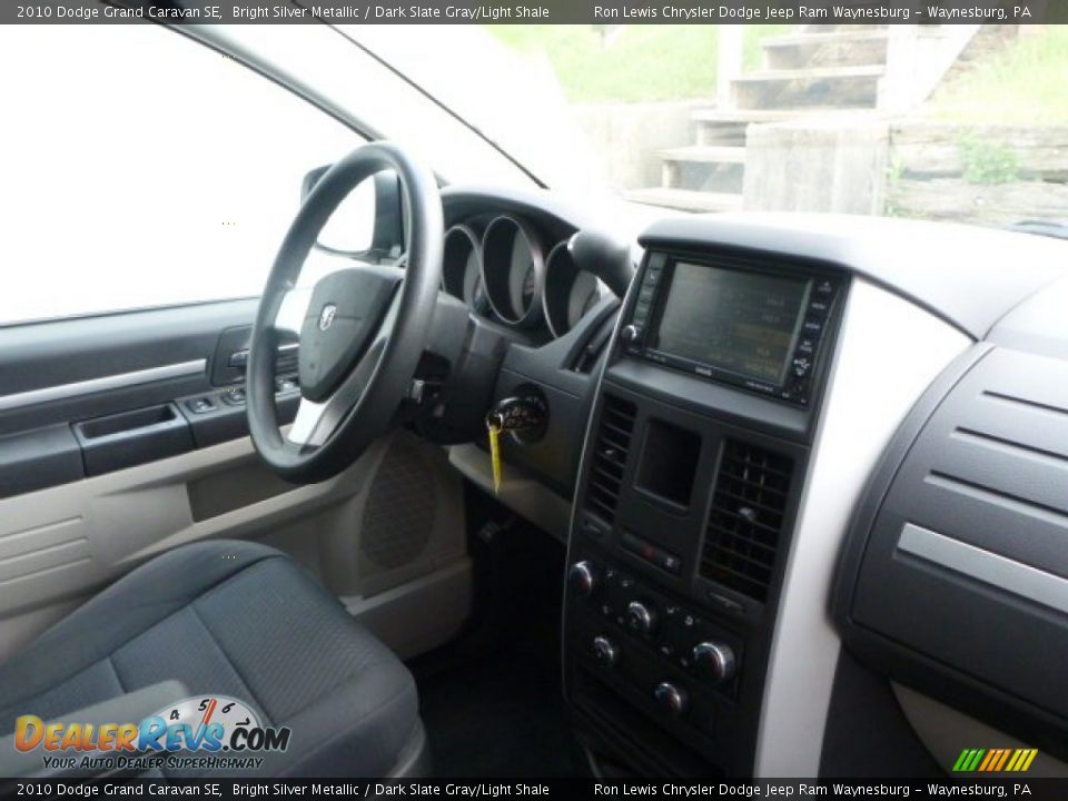 2010 Dodge Grand Caravan SE Bright Silver Metallic / Dark Slate Gray/Light Shale Photo #19