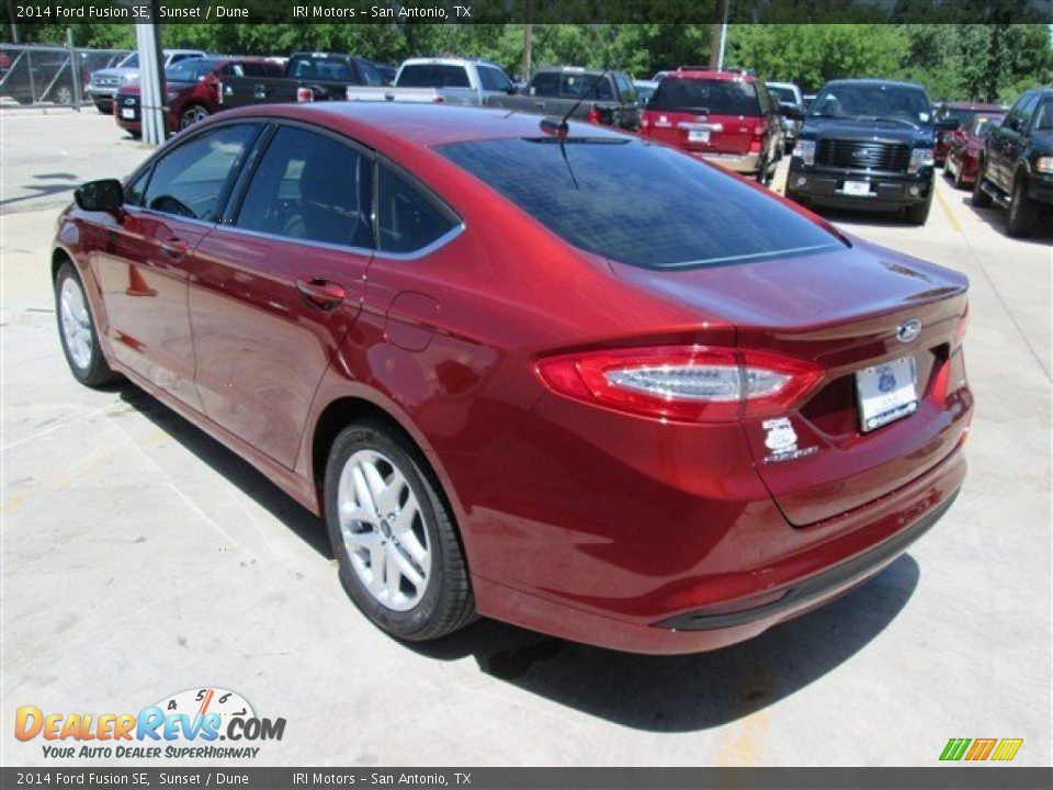 2014 Ford Fusion SE Sunset / Dune Photo #4