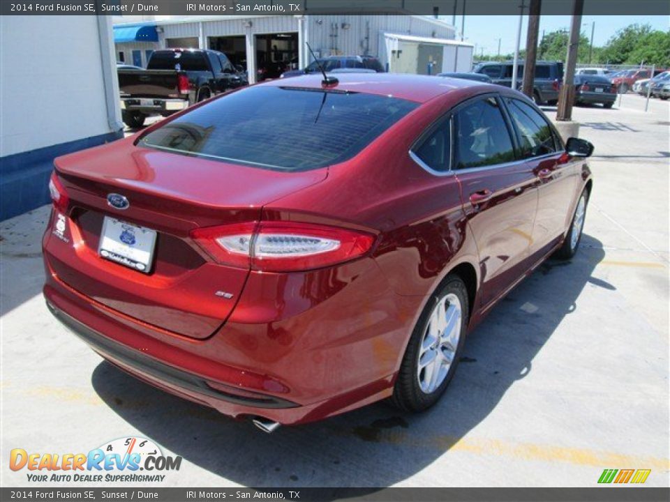 2014 Ford Fusion SE Sunset / Dune Photo #6