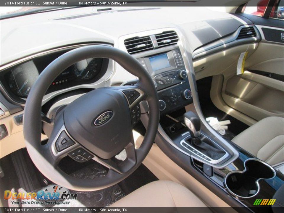 2014 Ford Fusion SE Sunset / Dune Photo #9