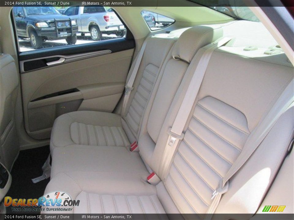 2014 Ford Fusion SE Sunset / Dune Photo #11