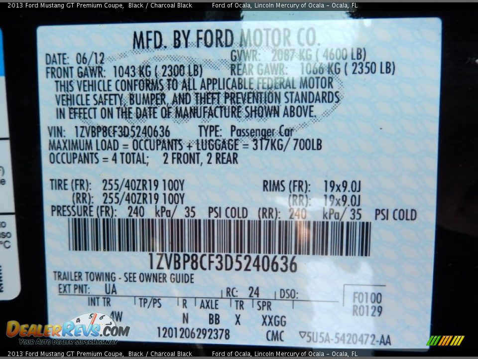 2013 Ford Mustang GT Premium Coupe Black / Charcoal Black Photo #25