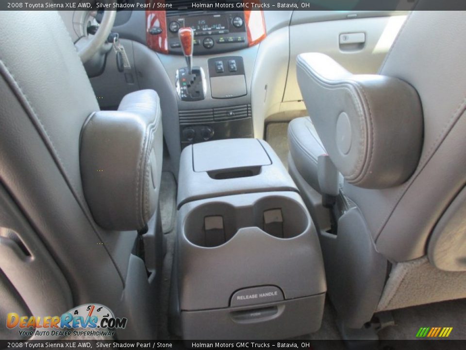 2008 Toyota Sienna XLE AWD Silver Shadow Pearl / Stone Photo #27