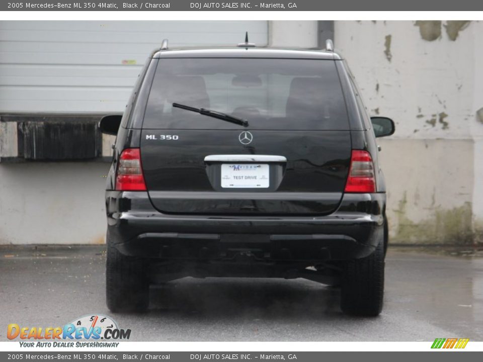 2005 Mercedes-Benz ML 350 4Matic Black / Charcoal Photo #7