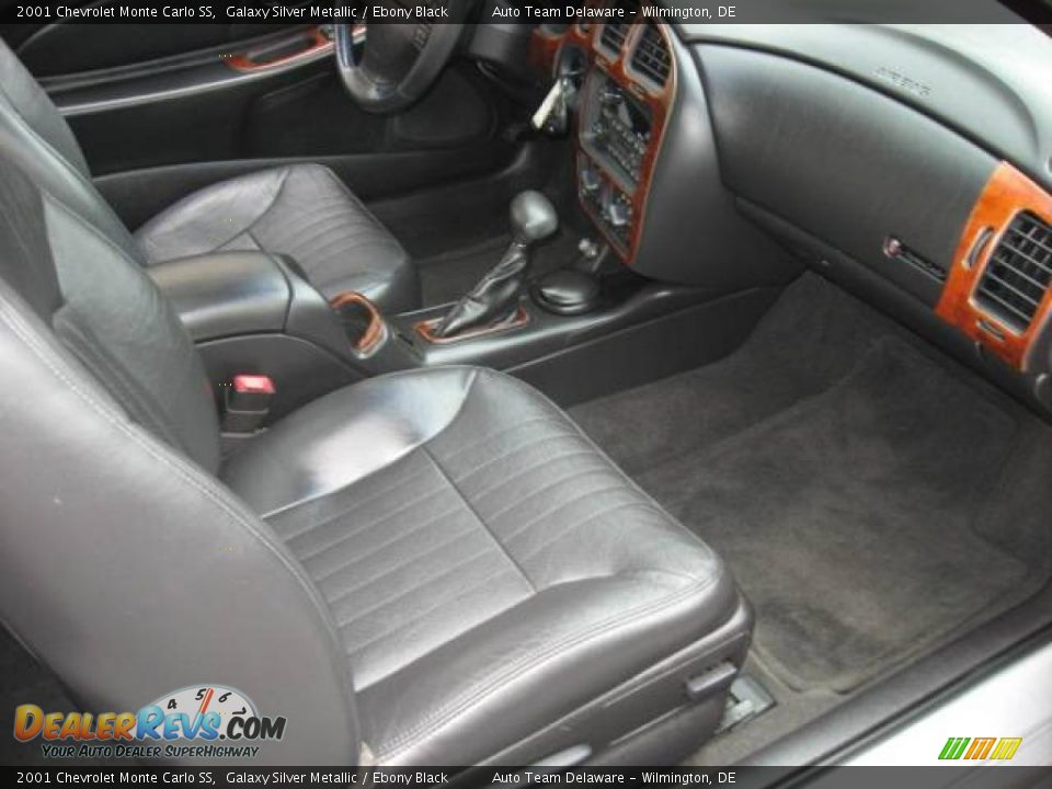 2001 Chevrolet Monte Carlo SS Galaxy Silver Metallic / Ebony Black Photo #28