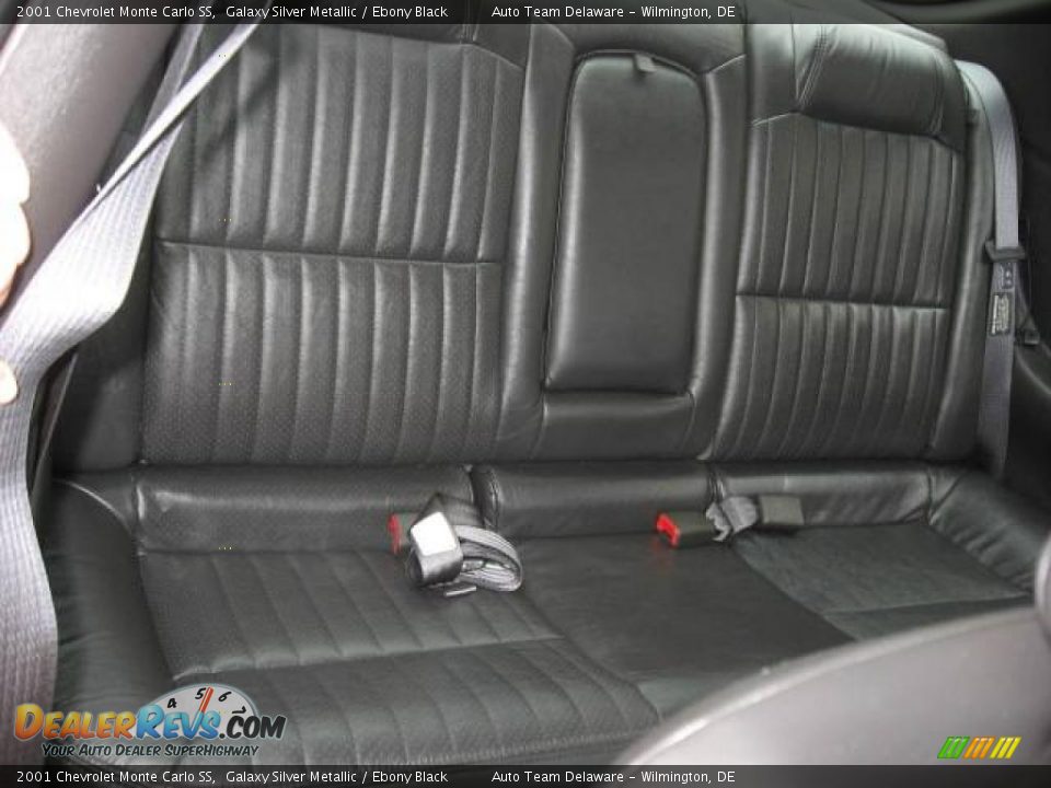 2001 Chevrolet Monte Carlo SS Galaxy Silver Metallic / Ebony Black Photo #30