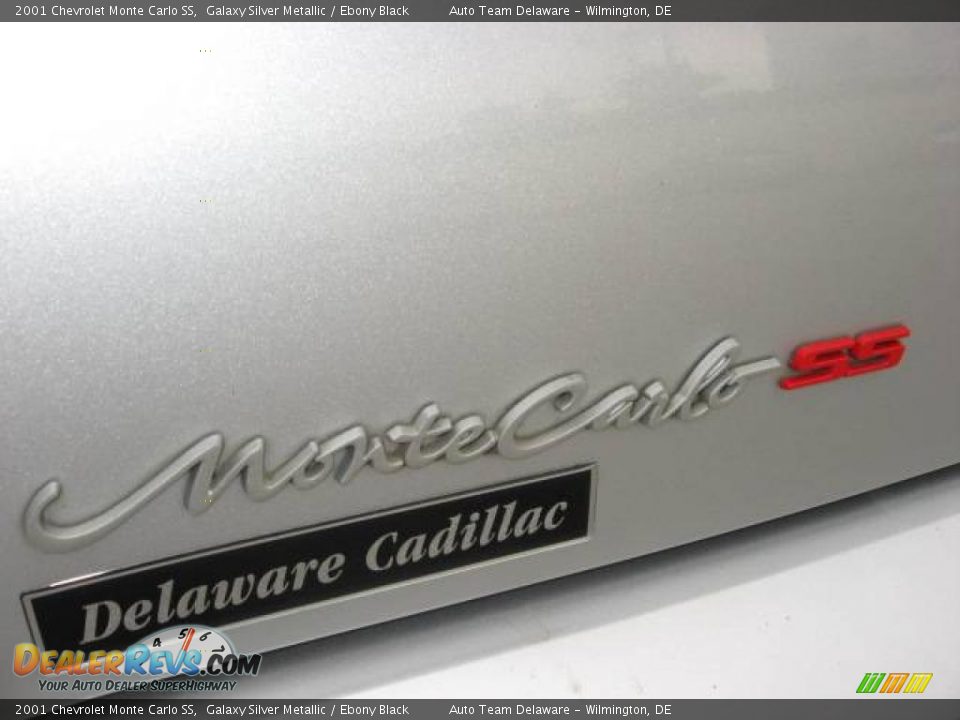 2001 Chevrolet Monte Carlo SS Galaxy Silver Metallic / Ebony Black Photo #36