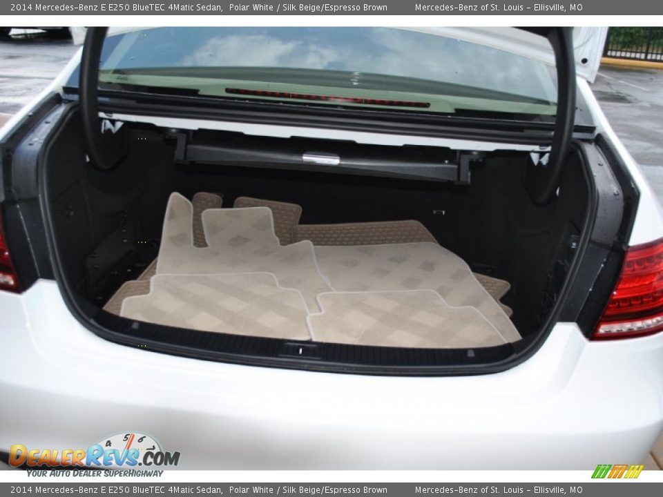 2014 Mercedes-Benz E E250 BlueTEC 4Matic Sedan Trunk Photo #10
