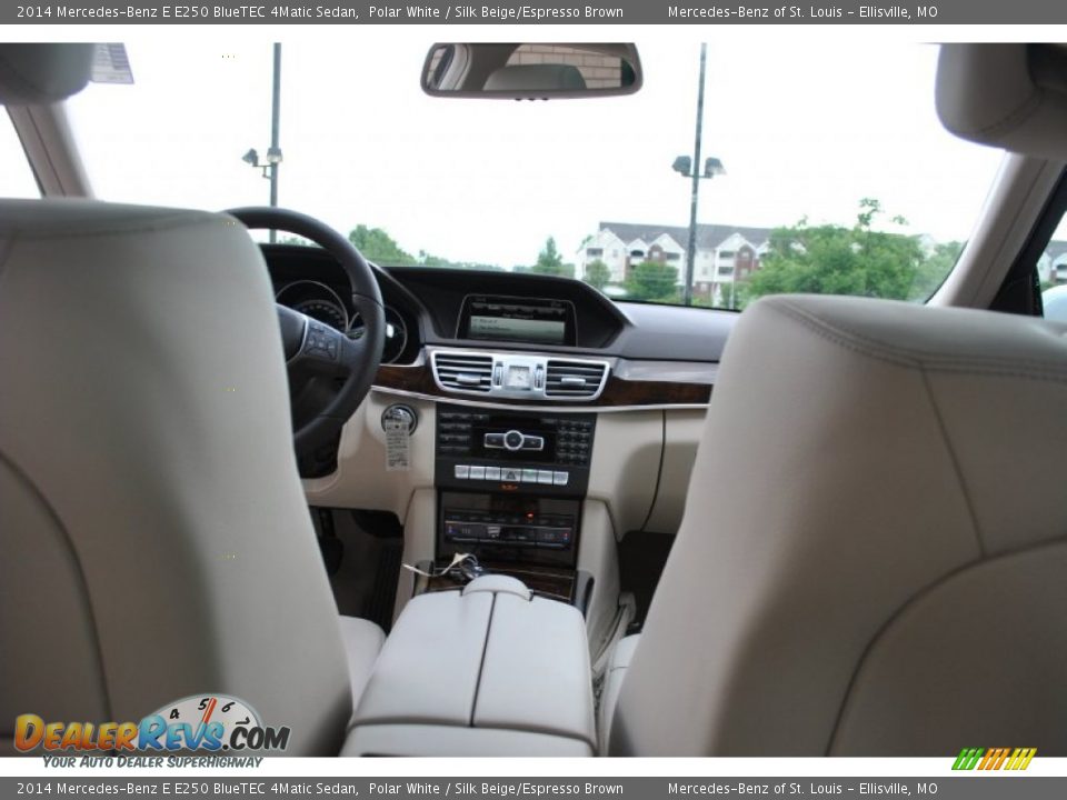 2014 Mercedes-Benz E E250 BlueTEC 4Matic Sedan Polar White / Silk Beige/Espresso Brown Photo #14