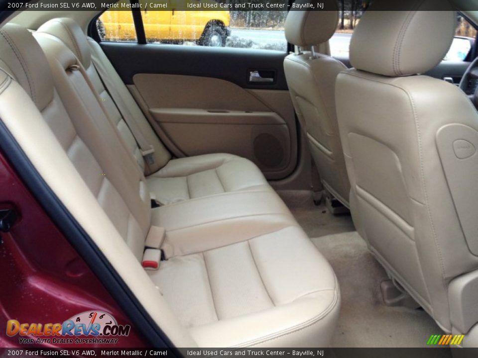 2007 Ford Fusion SEL V6 AWD Merlot Metallic / Camel Photo #25